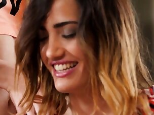 Hot Fingering Porn Videos